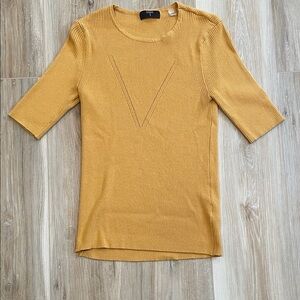 T Tahari Mustard Yellow Ribbed Top